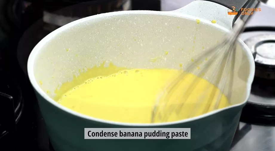 Ribbon Pudding Pie Recipe